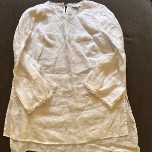 Bryn Walker white linen top. Size small